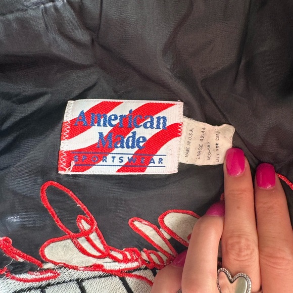 Vintage 90’s NASCAR Bomber 🏎️ - Picture 3 of 3